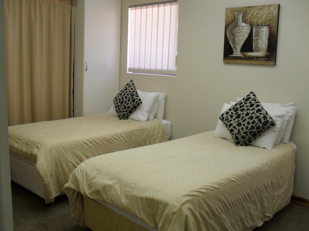 8 Royal Palm B&B Umhlanga Rocks Cameră foto